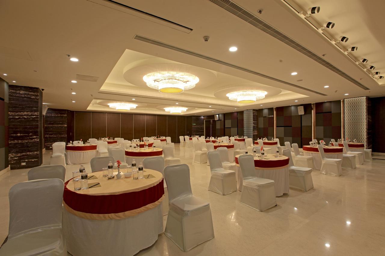 Goutham Grand Hotel Tenali Exterior photo