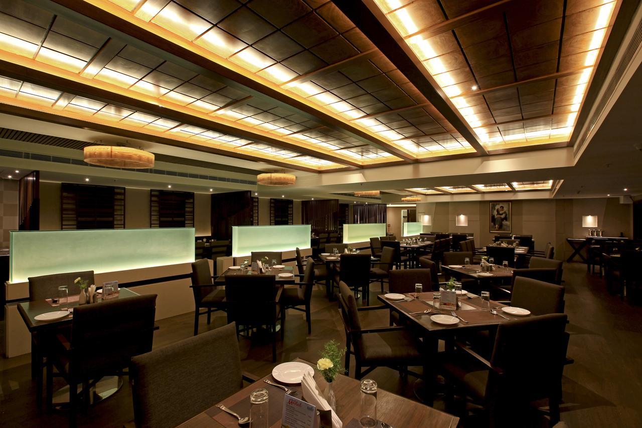Goutham Grand Hotel Tenali Exterior photo