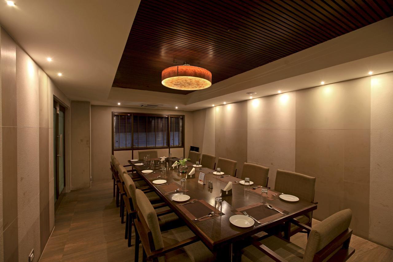 Goutham Grand Hotel Tenali Exterior photo
