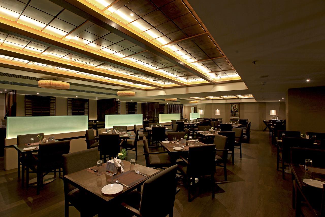 Goutham Grand Hotel Tenali Exterior photo