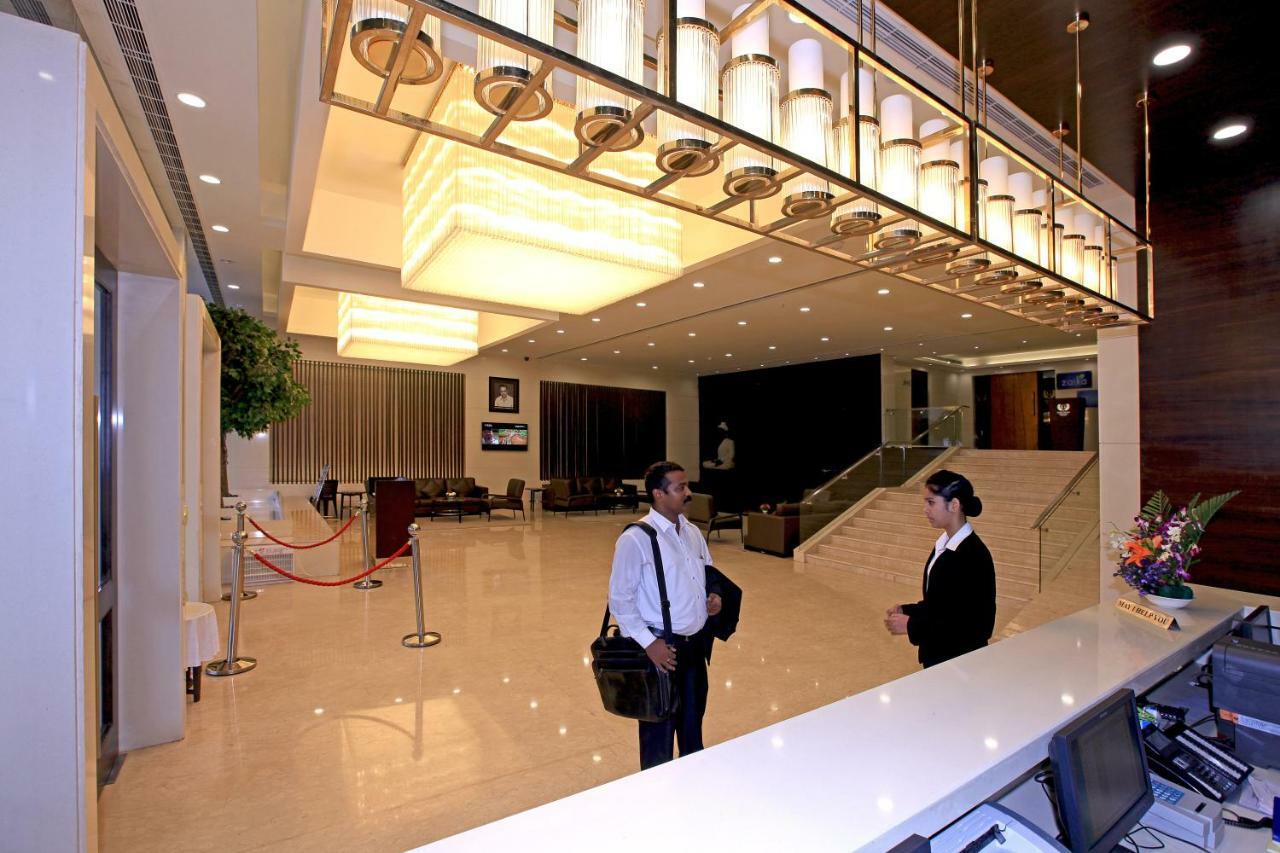 Goutham Grand Hotel Tenali Exterior photo